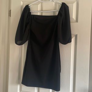Black dress off the shoulder puffy sleeve